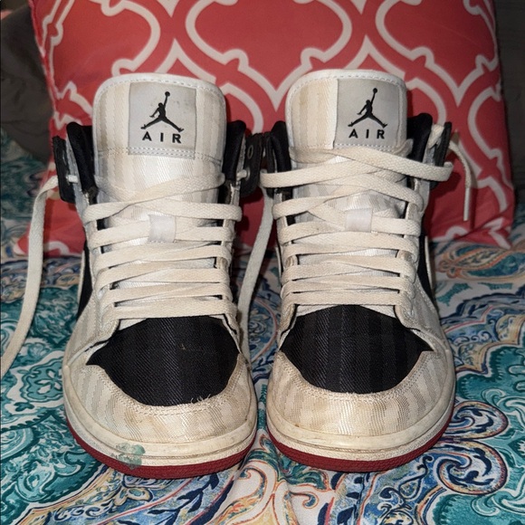 Air Jordan High-Top Sneakers - Picture 1 of 4